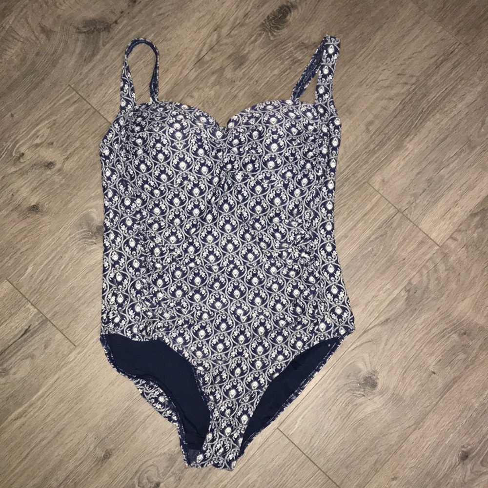 Nip Tuck One piece Swimsuit in Navy, Gray, cream